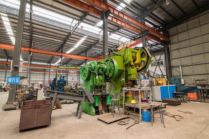 棗莊網(wǎng)架配件-錐頭加工車間